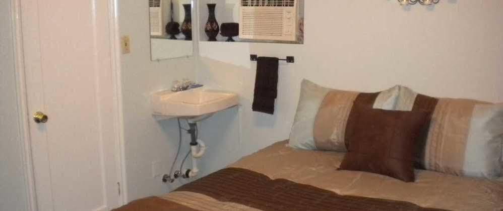 Pillow Talk Motel Wellington Экстерьер фото